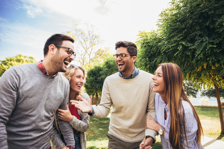 Family Health Insurance vs NHS: Understanding the Differences and Benefits