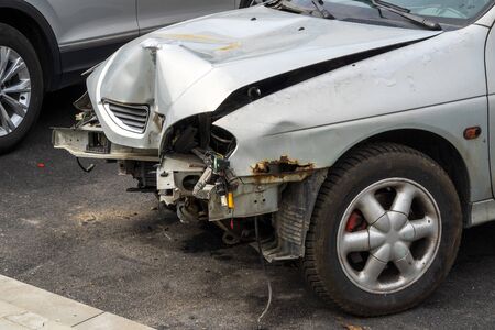 Essential Tips for Renewing and Reviewing Your Commercial Vehicle Insurance Annually in the UK