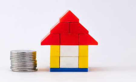 Comparing Home Insurance for Listed Buildings vs Standard Properties in Britain